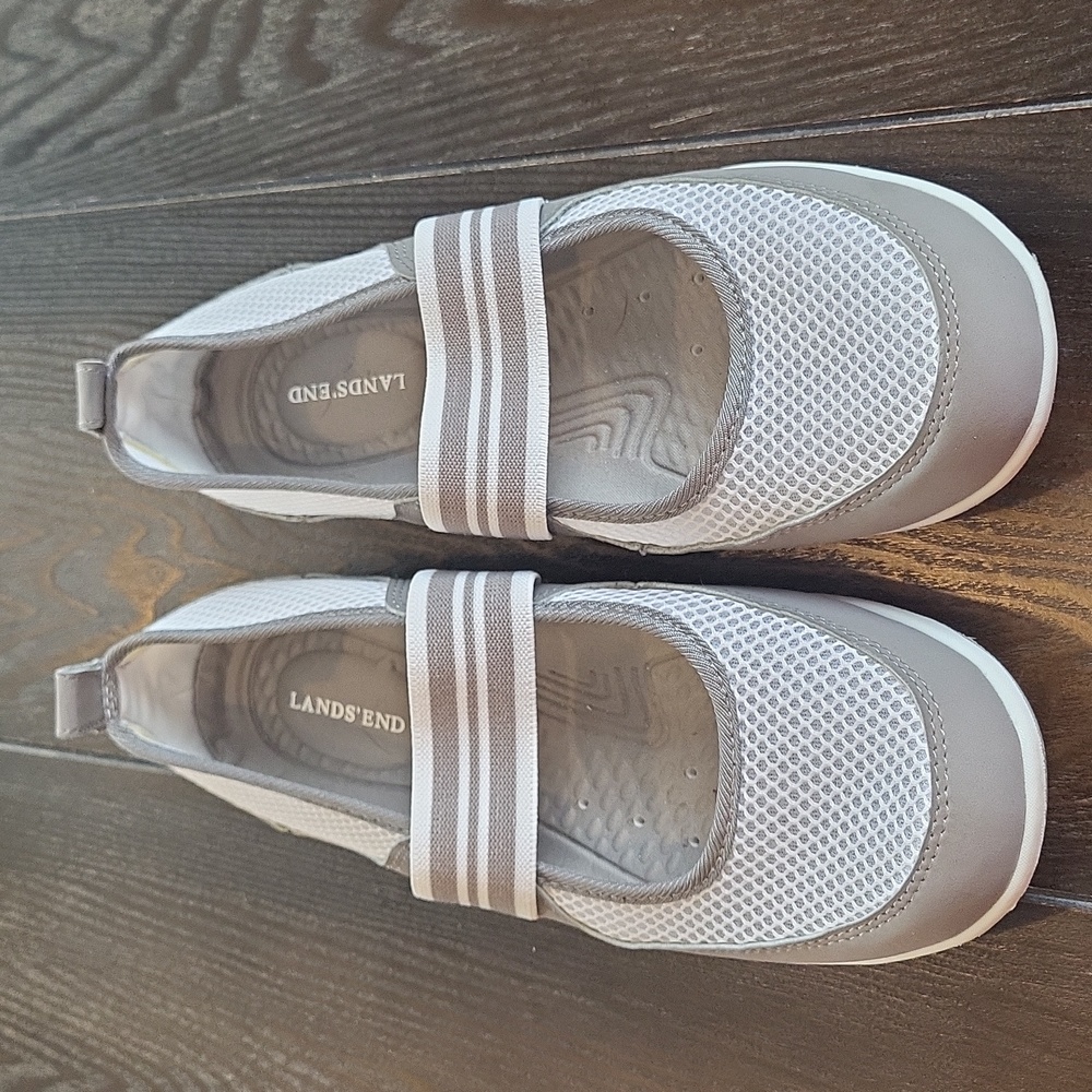 Womens Lands End slip-on white/gray size 8 casual shoes